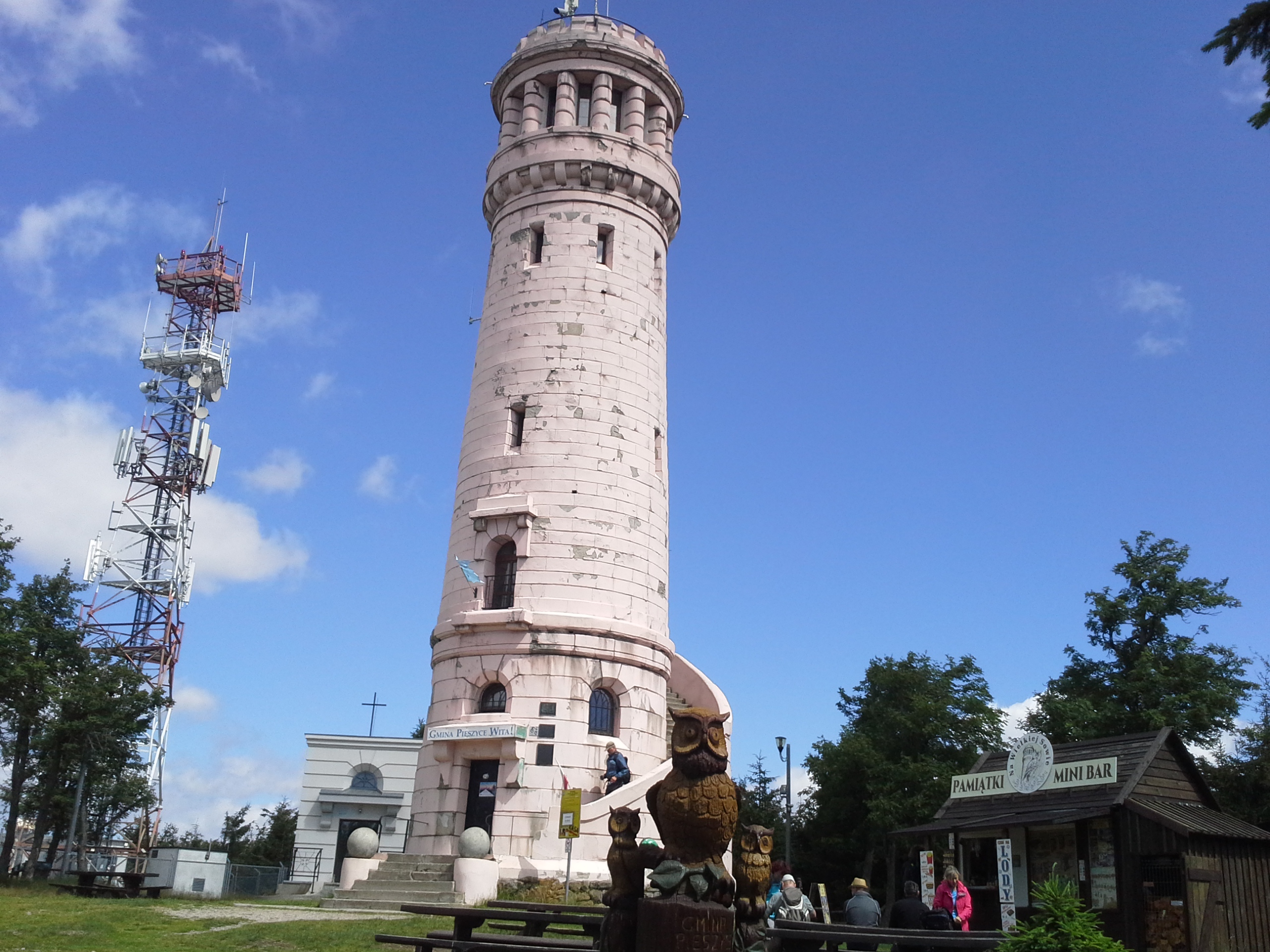 aussichtsturm-auf-der-hohen-eule