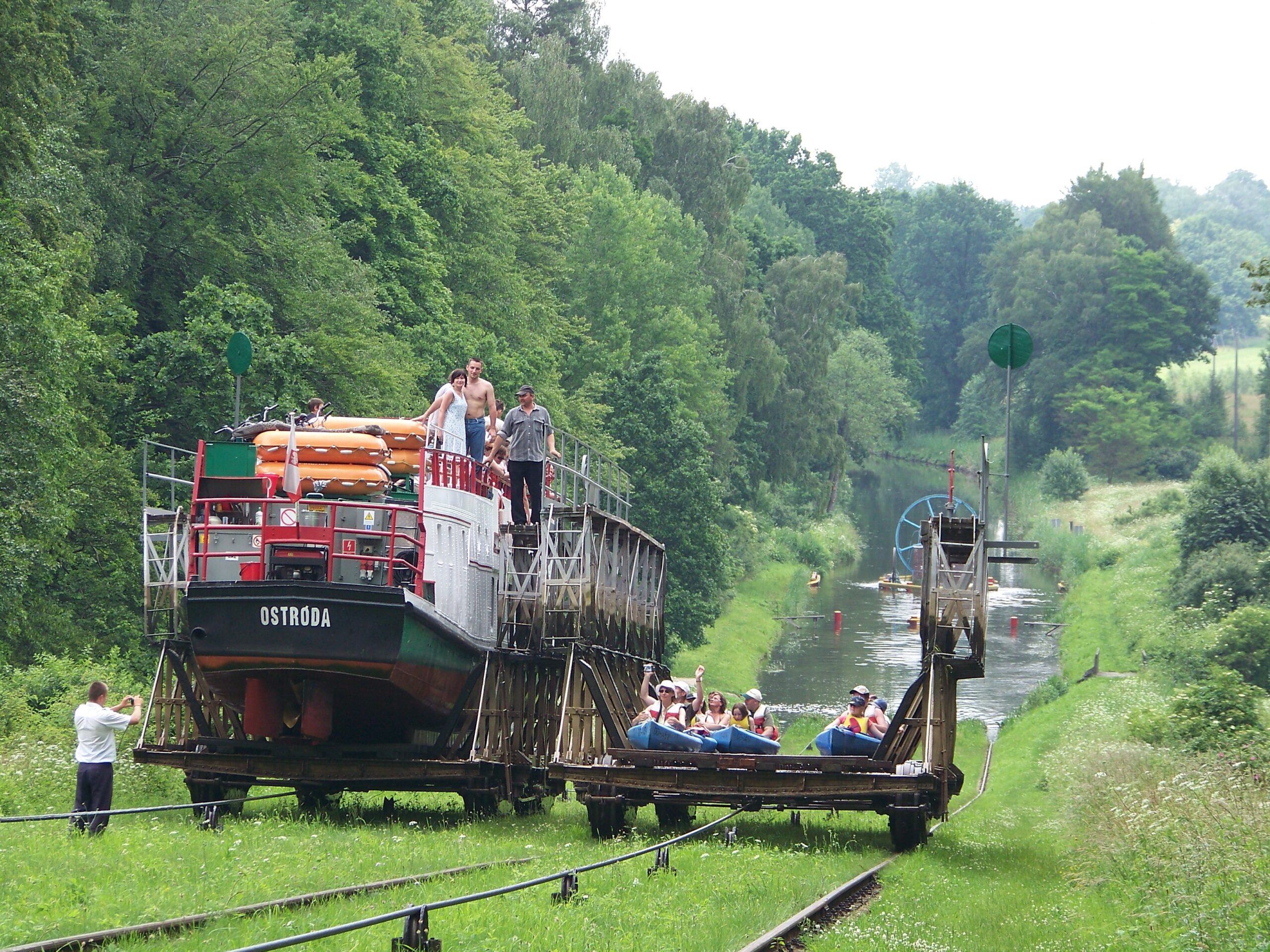 Paddeltour auf dem Oberlandkanal (Oberländer Kanal),