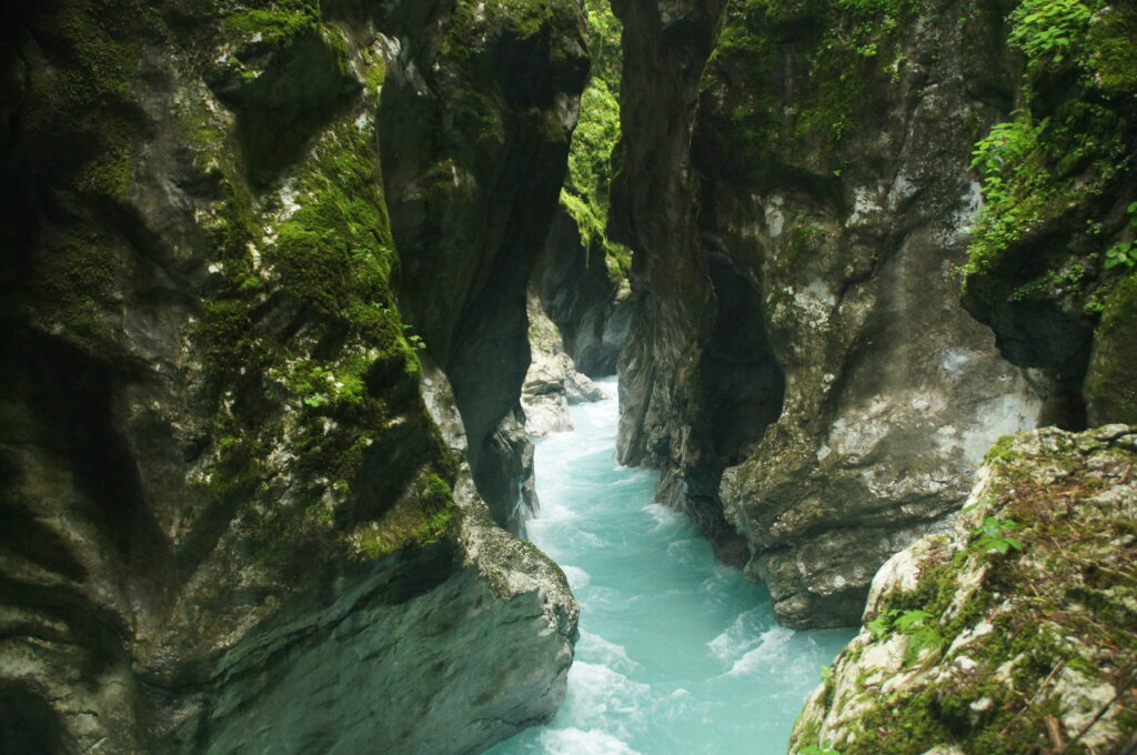tolminer-flussbetten-klamm