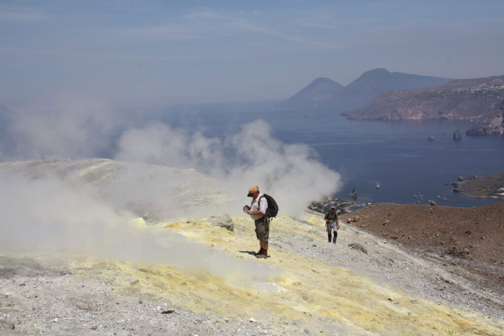 Wanderung um den Cran Cratere auf Vulcano.