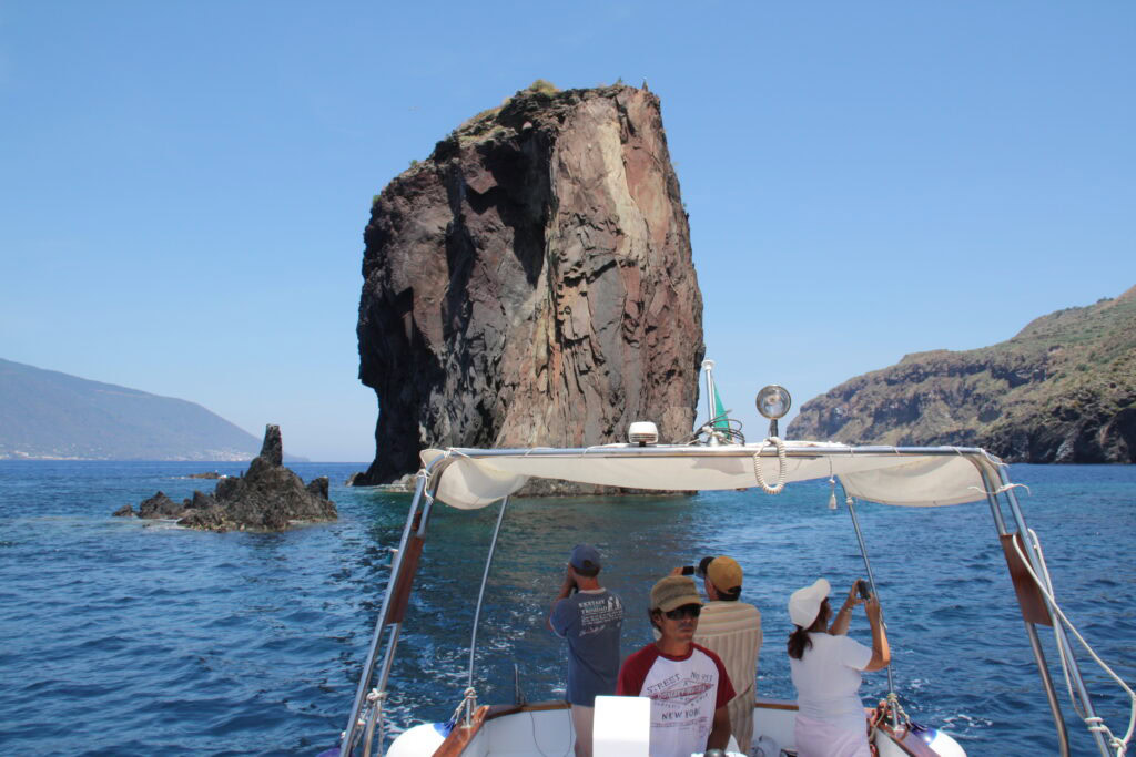 Bootstour rund um die Insel Stromboli.